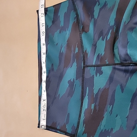 Soul by SoulCycle Size M Blue, Green and Black Camo Leggings, Exc. Used Cond. - Picture 6 of 11